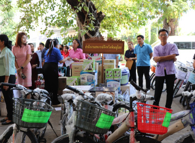 เข้าร่วมบริจาคสิ่งของ เงิน ทอง &quot;วันรวมน้ำใจกาชาด&quot; ประจำปี ... พารามิเตอร์รูปภาพ 4