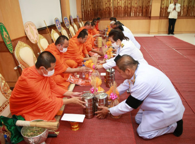 สหกรณ์จังหวัดพิษณุโลก เป็นประธานในพิธีสงฆ์ ถวายภัตตาหารเช้า ... พารามิเตอร์รูปภาพ 7